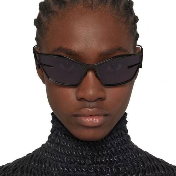 New! GIVENCHY Sunglasses GV40066U 01A, Authentic - Picture 2 of 13